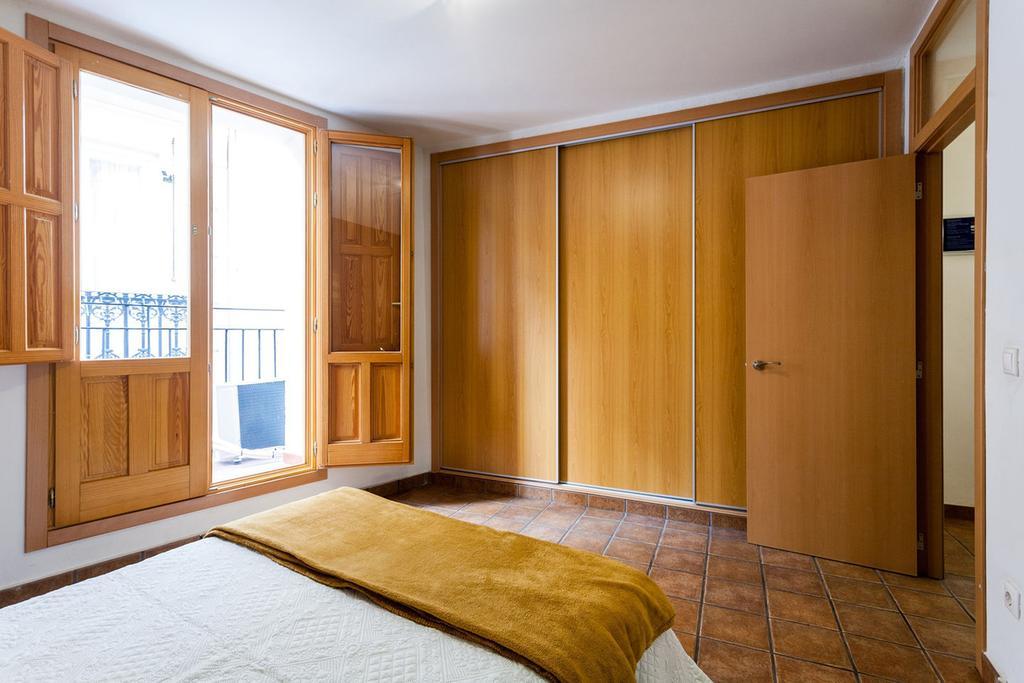 Like Apartments Lonja Valencia Bagian luar foto