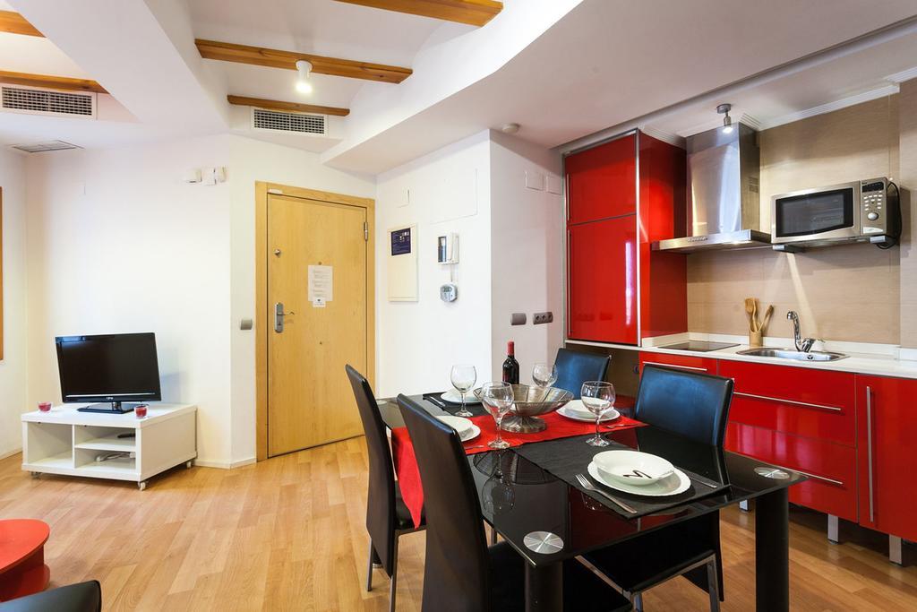 Like Apartments Lonja Valencia Bagian luar foto