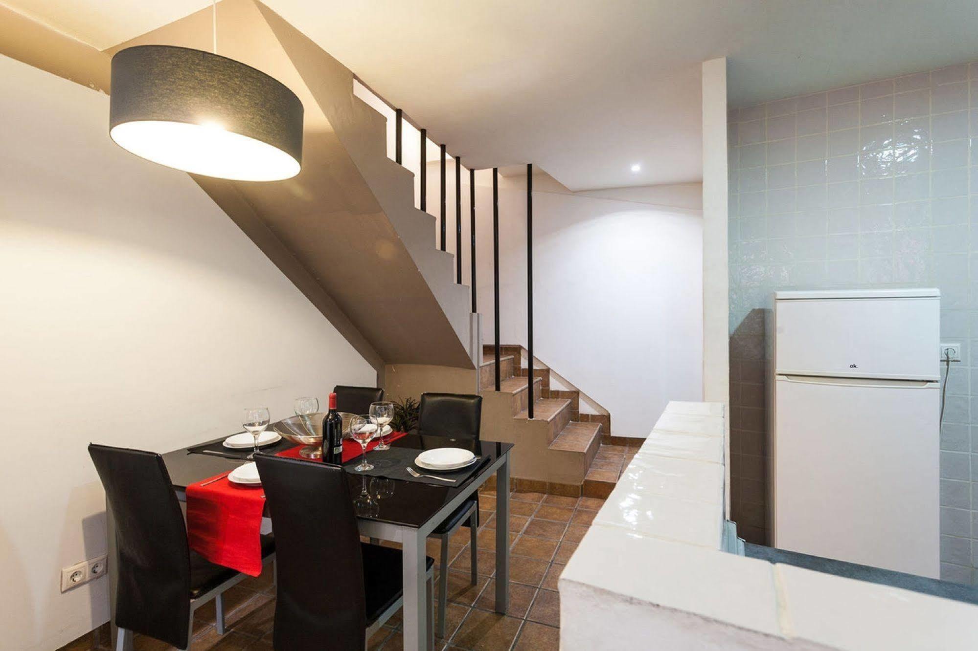 Like Apartments Lonja Valencia Bagian luar foto