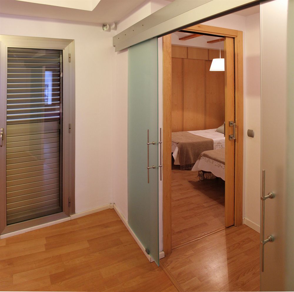 Like Apartments Lonja Valencia Bagian luar foto